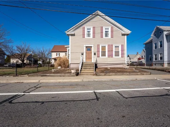 72 John St, East Providence, RI 02914