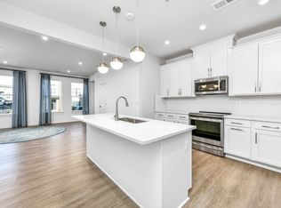 4627 Olivine Dr, Chantilly, VA 20151