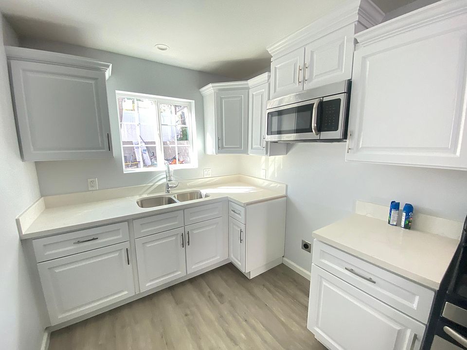 1st image of 11779 Garber St