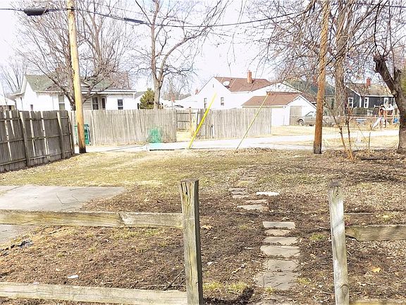 4th image of 2539 E 28th St