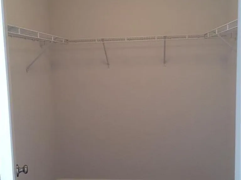 604 Teton Cir — Photo 12