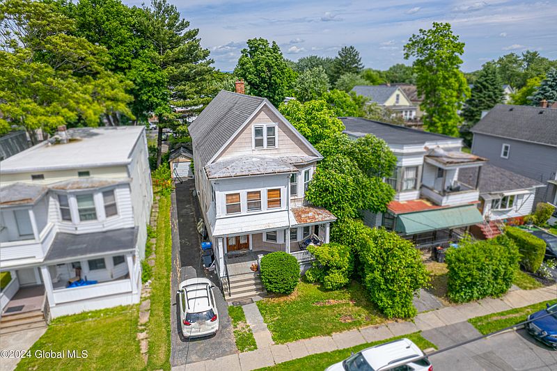 2nd image of 47 Hurlbut Street