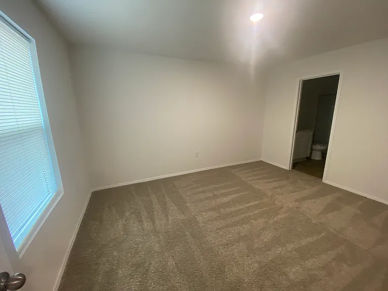 104 E Fredonia Ct — Photo 5