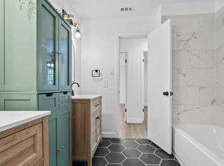 6012 Meredith Ln, Edgecliff Village, TX 76134