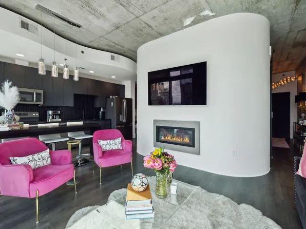 415 Church St APT 2010, Nashville, TN 37219