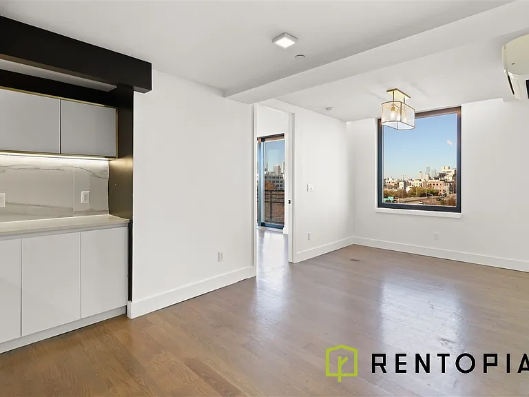 125 Borinquen Pl #609 — Photo 1