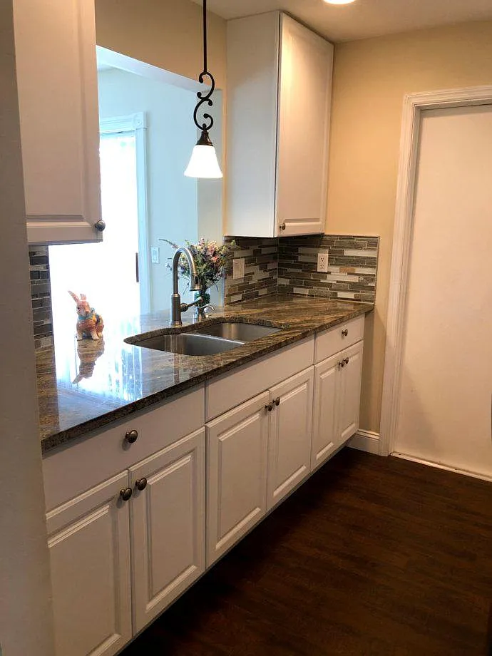 2 bed, 1221 sqft, $2,350 — Photo 3