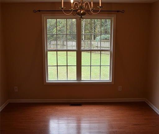 5th image of 4247 Pete Warner Ct