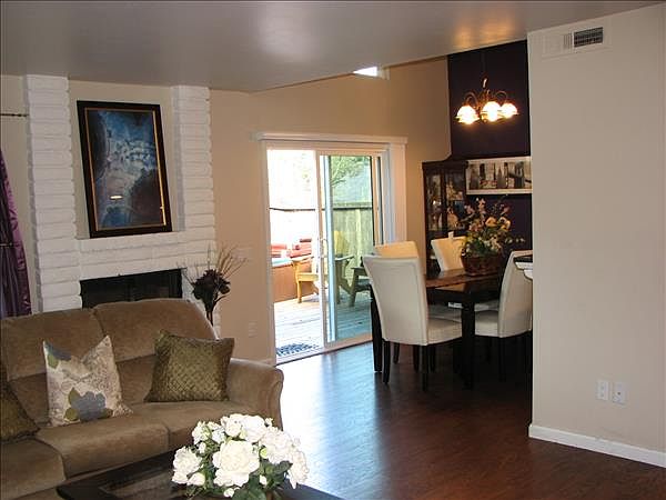 1st image of 1285 Laguna Ln