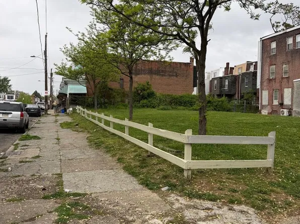 1821 W Erie Ave, Philadelphia, PA 19140