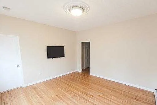 3 bed, $2,600 — Photo 4