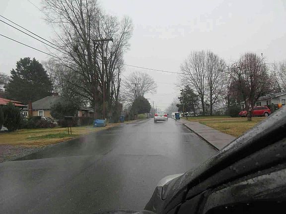 4th image of 511 W Finger St