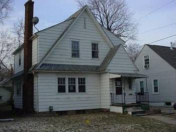 1st image of 1705 W Saginaw St