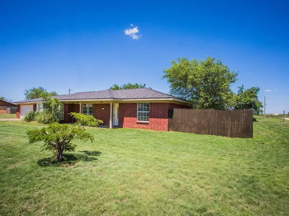 1402 Avenue O, Ralls, TX 79357
