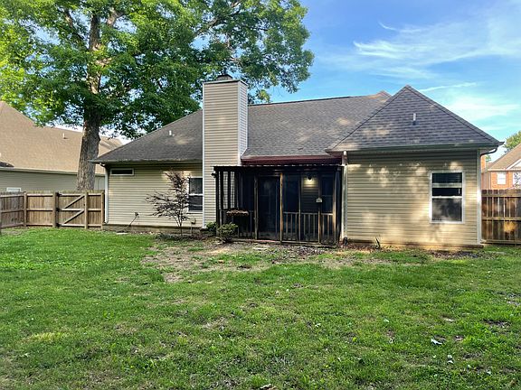 3rd image of 108 Foster Dr