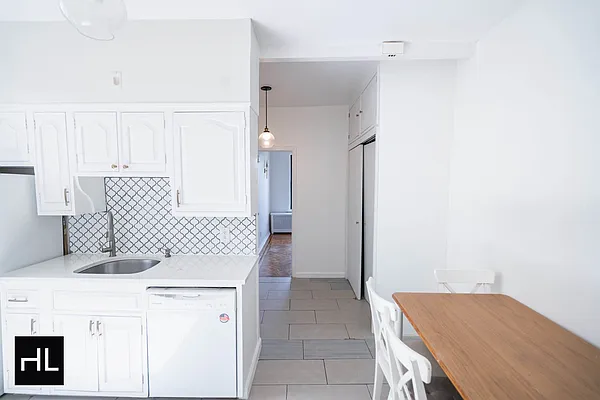 Rented by Highline Residential | media 6