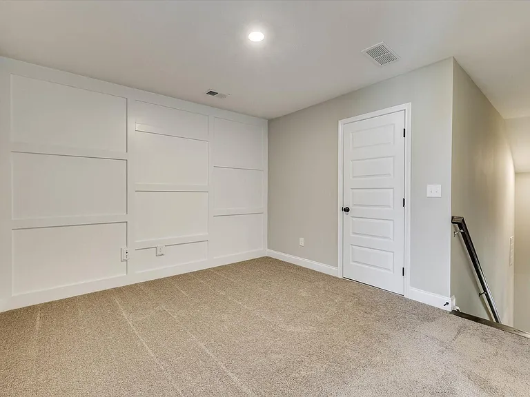 1122 Jolly Ln — Photo 24