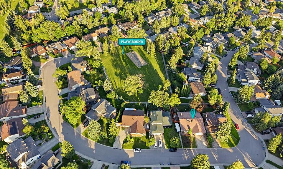 1st image of 6016 Dalcastle Cres NW