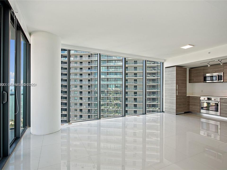 1st image of 650 NE 32nd St #1308