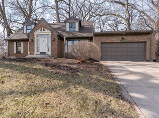 22 Wildwood Trl, Bettendorf, IA 52722