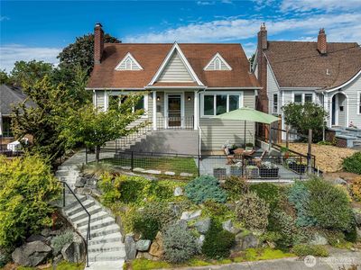 8233 16th Avenue NE, Seattle, WA, 98115