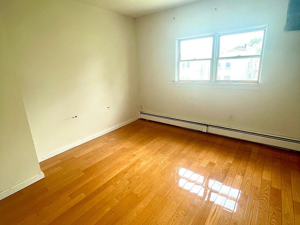 1st image of 43 Saint Pauls Ave APT 2L