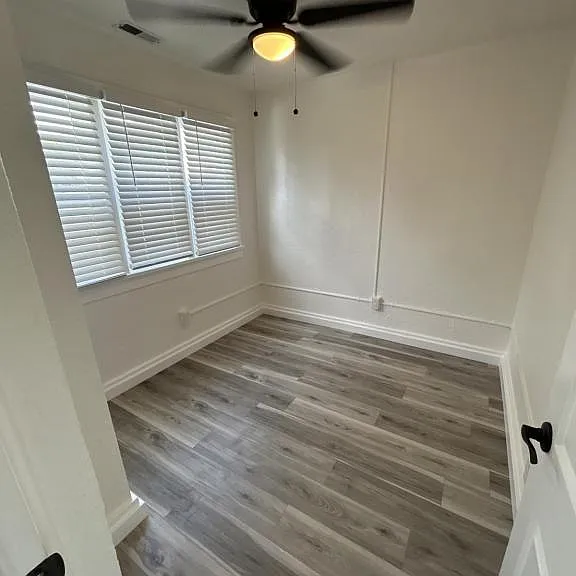 2102 Jefferson Ave — Photo 25