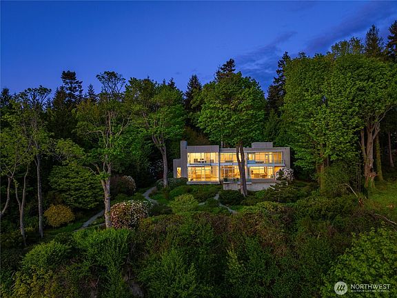 5th image of 22200 Chinook Road