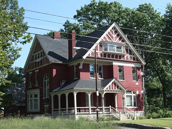 2nd image of 820 Lincoln Ave #3