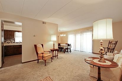3rd image of 10333 S Mayfield Ave