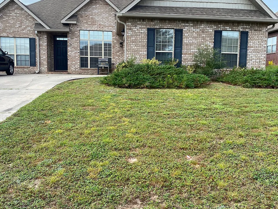 603 Rowan Cir