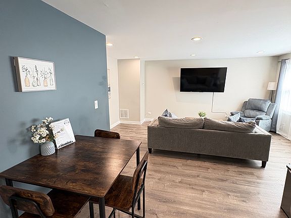 3rd image of 7007 S East End Ave #B1