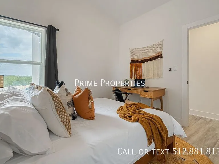 21201 Portsmouth Cv #6 — Photo 9
