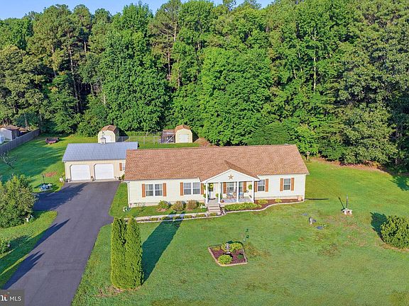 2nd image of 2407 Hunting Quarter Rd