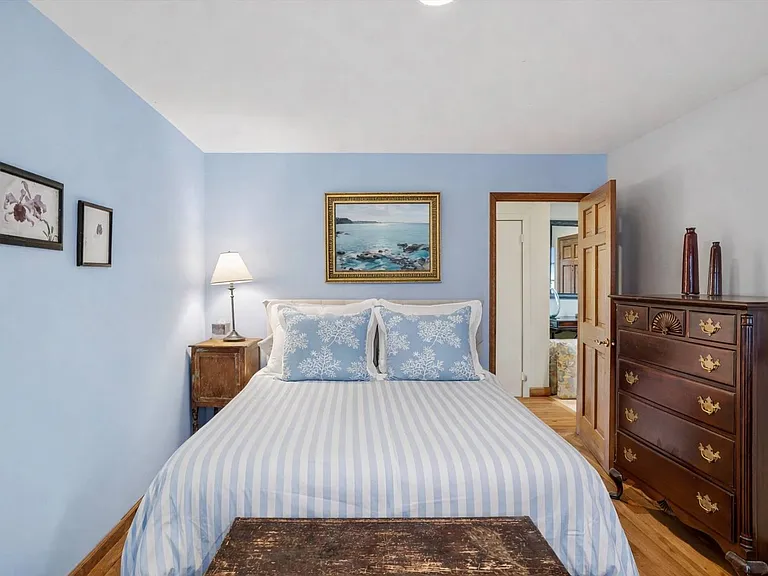 532 Butter Ln — Photo 8