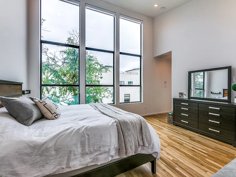 1839 Summit Ave #3 — Photo 20