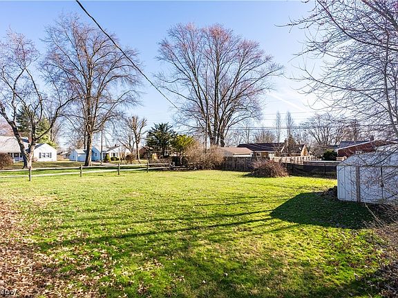 5th image of 1718 Fernwood Blvd