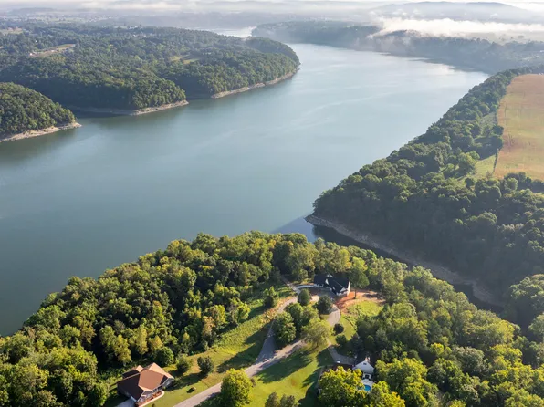 516 Colson Dr, Bronston, KY 42518