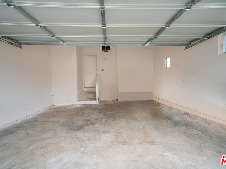 1802 1/2 S Highland Ave — Photo 15
