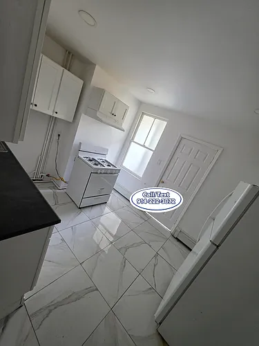21 Knowles St #2 Photo 1