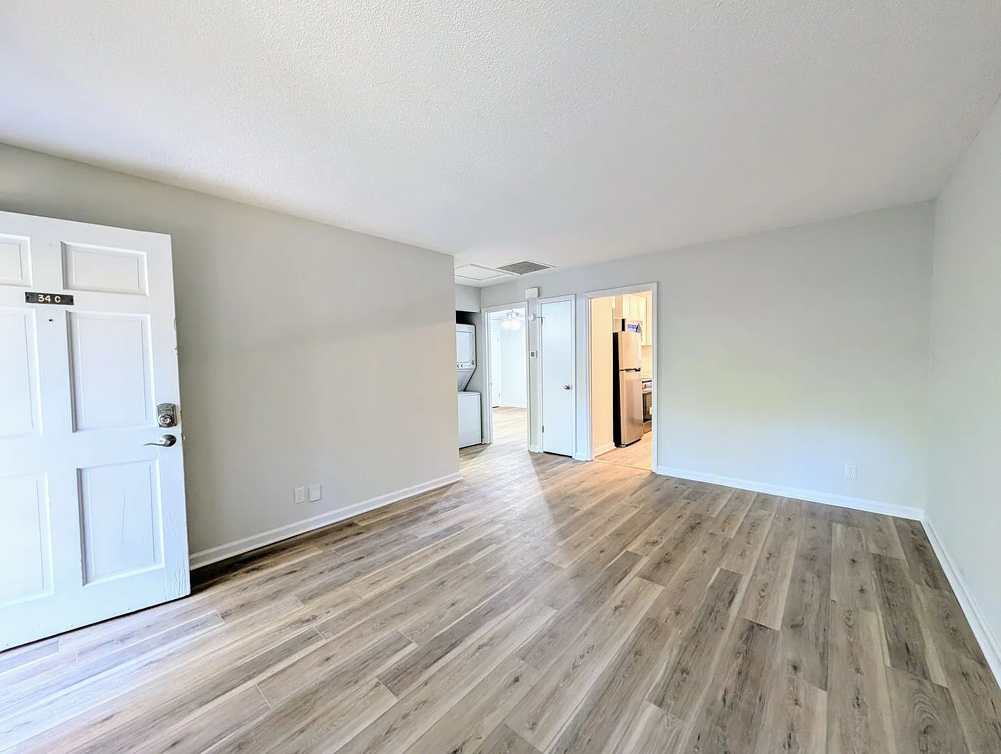 34 N Circle Drive — Photo 3