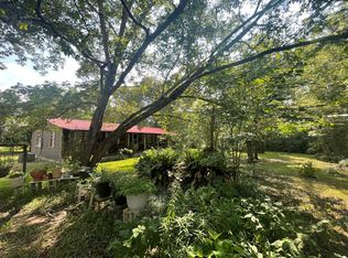 868 County Road 460, Etoile, TX 75944