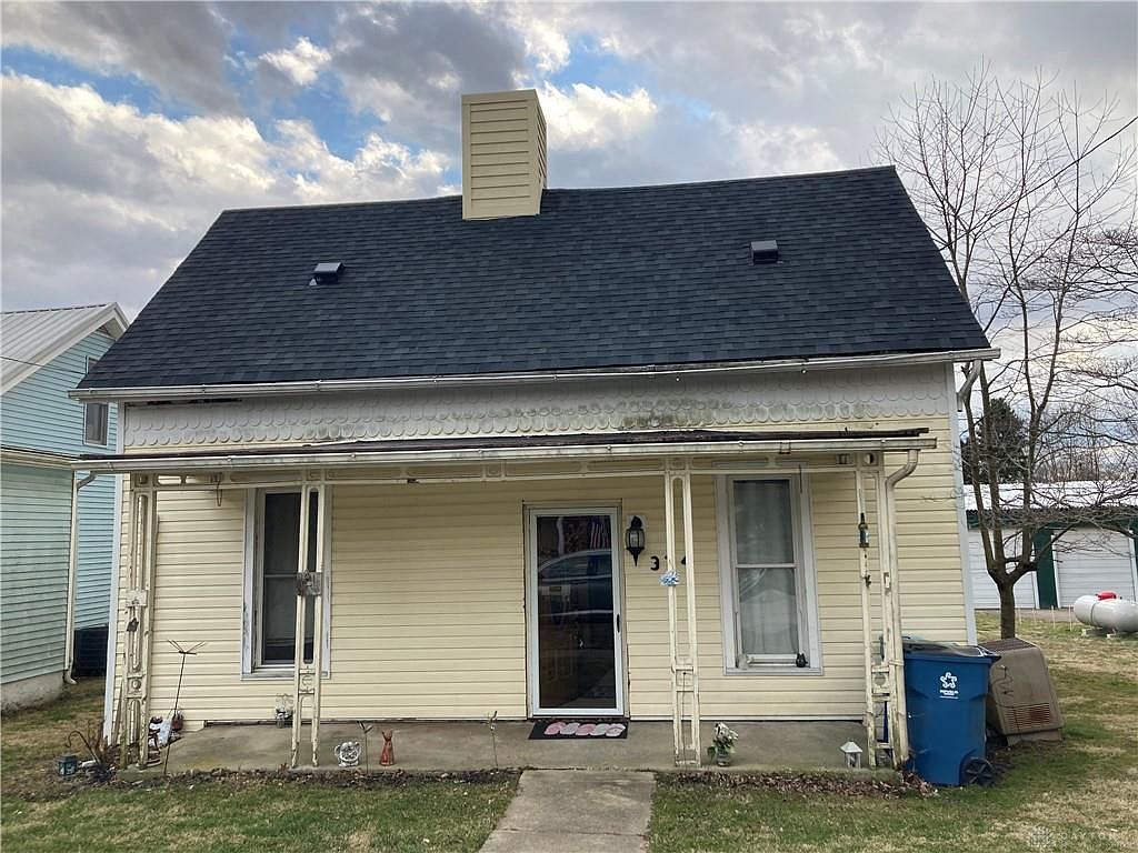 374 Main St, Harveysburg, OH 45032 Zillow