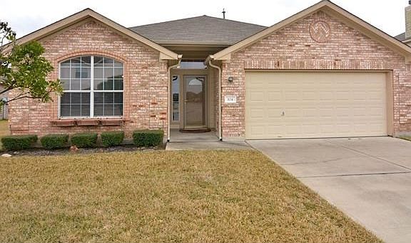 2nd image of 104 Maverick Dr