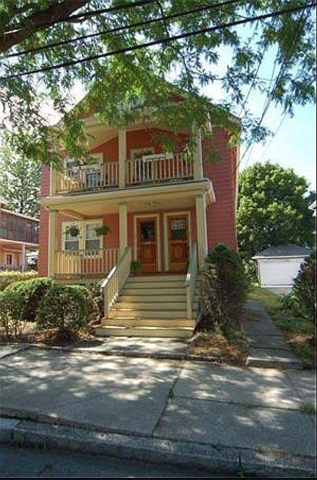 2nd image of 40 Franklin St