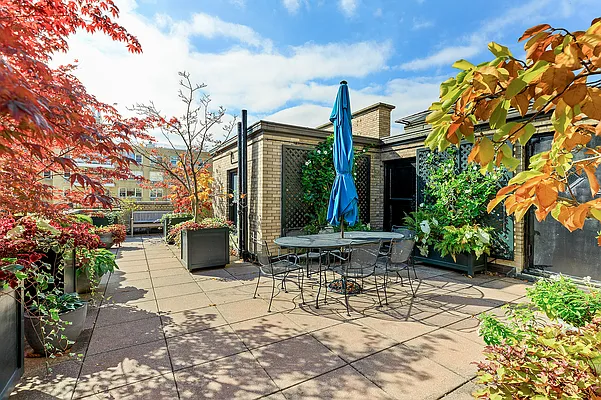 Sold by Corcoran | media 18