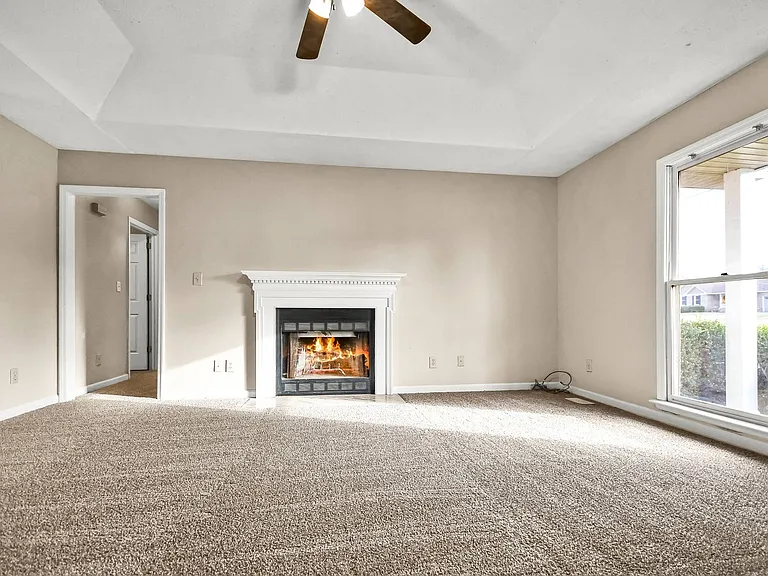 3416 Clearwater Dr — Photo 5