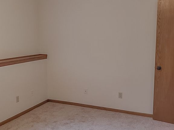 5th image of 113 W Parkview St #B