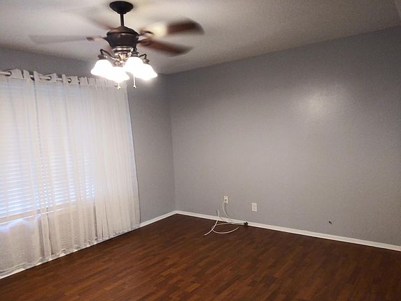 4th image of 7219 Westglade Dr