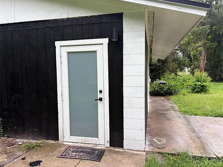 205 S Chandler Ave — Photo 15